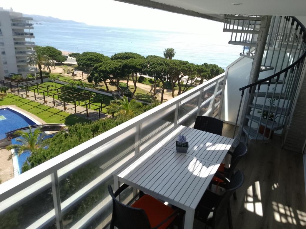 Appart Cosy T3 Бланес Экстерьер фото